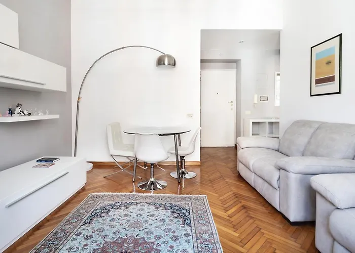 Sunny Flat Near Borghese *