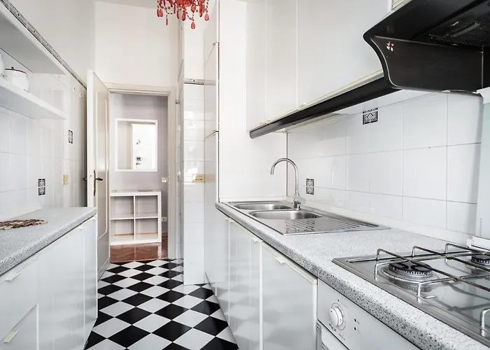 Апартаменты Sunny Flat Near Borghese *