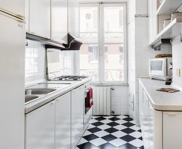 Апартаменты Sunny Flat Near Borghese *