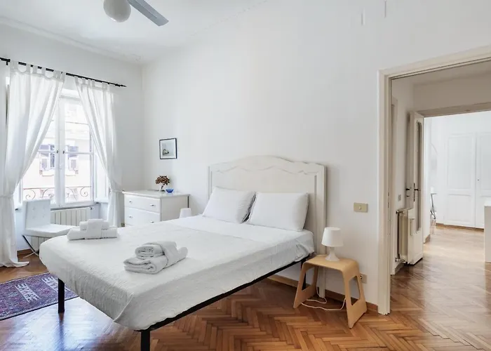 Апартаменты Sunny Flat Near Borghese Рим