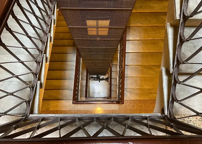 Sunny Flat Near Borghese Апартаменты *