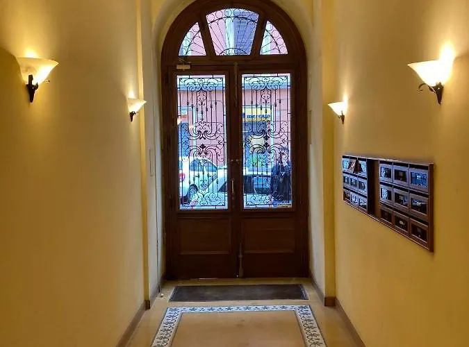 Апартаменты Sunny Flat Near Borghese Рим